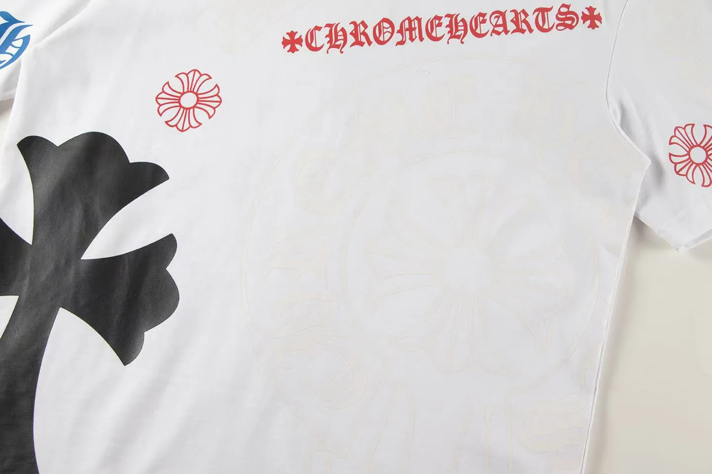 🅿️160 Style: 2025 new Croix Heart short-sleeved T-shirt Material: High version 300g double yarn combed cotton Size: S～XL Color: White Style number: Z007
